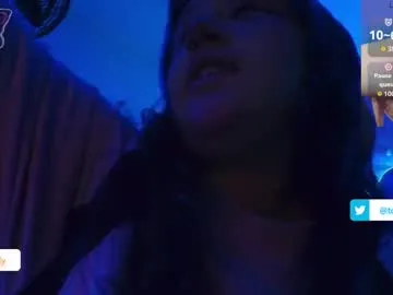 Lilye – webcam model profile photo Image 14