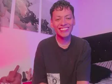 Donovan_Desmond – webcam model profile photo Image 7