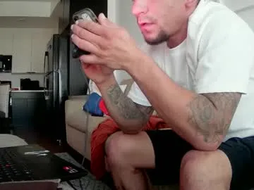 SheOnShe – webcam model profile photo Image 10