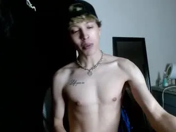 Libely – webcam model profile photo Image 15