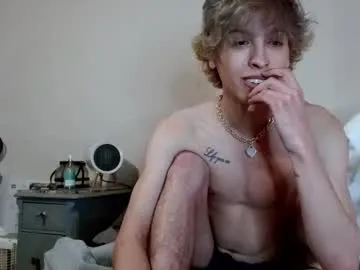 Libely – webcam model profile photo Image 6