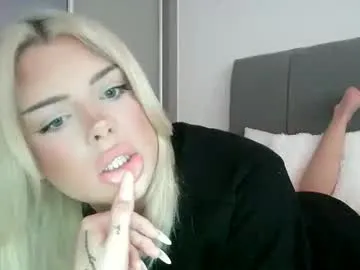 heanvenlyblonde – webcam model profile photo Image 3