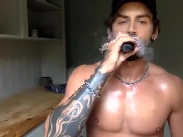 reeves_bae – webcam model profile photo Image 10