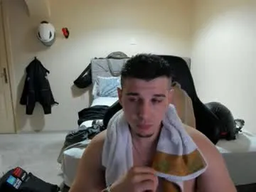 LoraDevine – webcam model profile photo Image 13