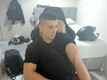 LoraDevine – webcam model profile photo Image 3