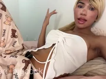Blondebaddie22 – webcam model profile photo Image 14