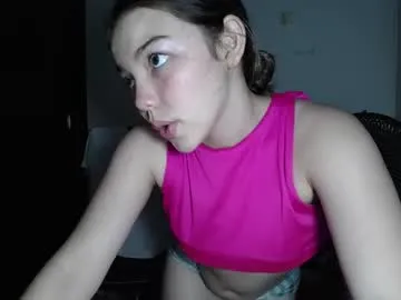 British_EmJess – webcam model profile photo Image 15