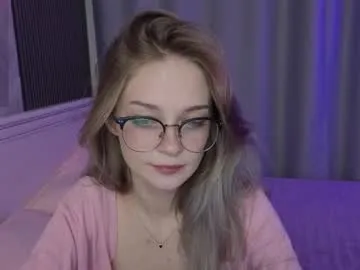 SashaVaughn – webcam model profile photo Image 13