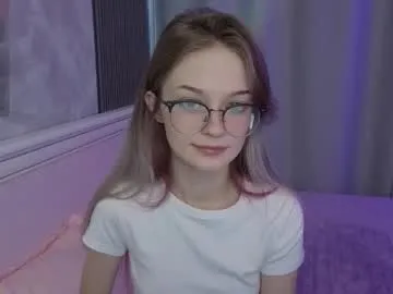 SashaVaughn – webcam model profile photo Image 14