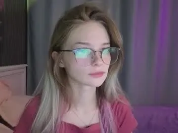 SashaVaughn – webcam model profile photo Image 16