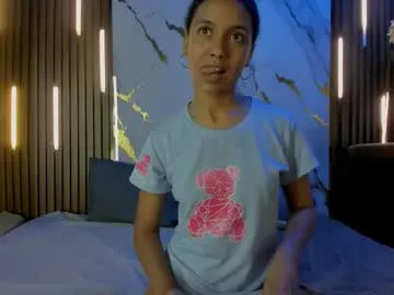 Lilye – webcam model profile photo Image 2