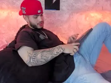 GlamGran – webcam model profile photo Image 11