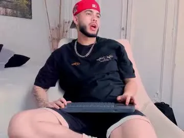 GlamGran – webcam model profile photo Image 7