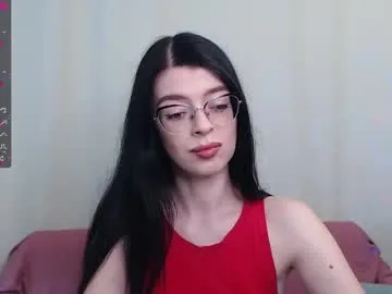 Lilye – webcam model profile photo Image 3