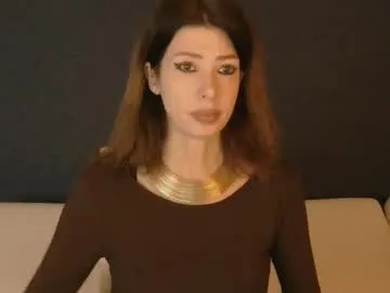 KateDivineUK – webcam model profile photo Image 10