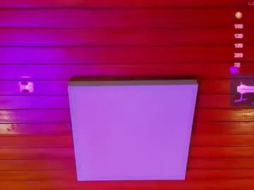 Libely – webcam model profile photo Image 3