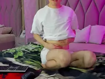 maxkaiden – webcam model profile photo Image 17