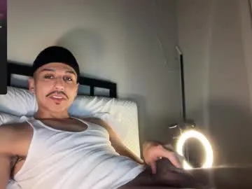 str8gaywannaplay – webcam model profile photo Image 11