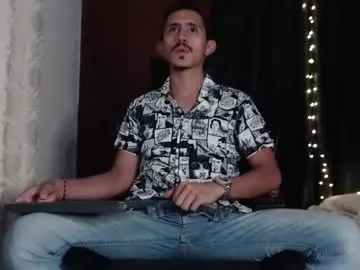 reeves_bae – webcam model profile photo Image 17