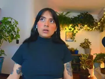 British_EmJess – webcam model profile photo Image 4