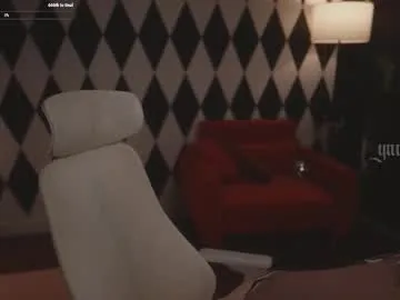 SusyBlair – webcam model profile photo Image 13