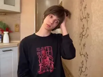 Haluley – webcam model profile photo Image 4