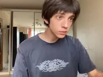 Haluley – webcam model profile photo Image 9