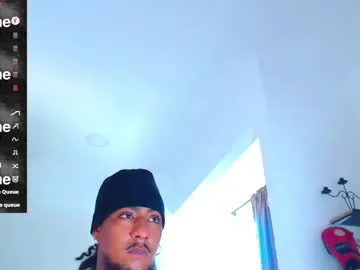 KateDivineUK – webcam model profile photo Image 9