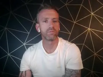 blondeangel_4u2 – webcam model profile photo Image 12