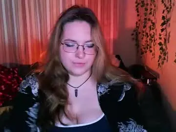 YourWitcher – webcam model profile photo Image 16