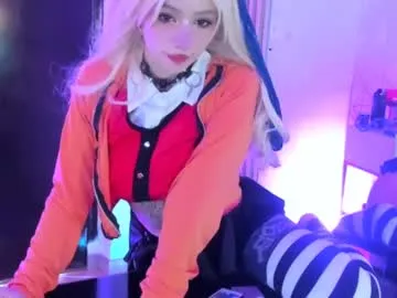 SusyBlair – webcam model profile photo Image 10