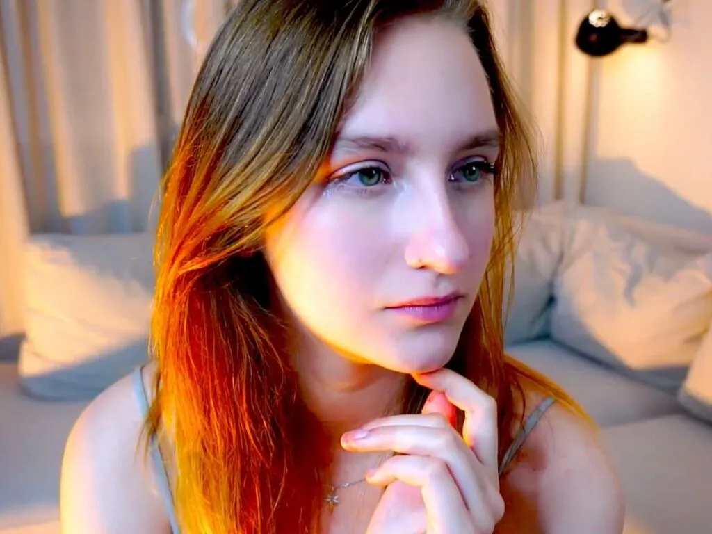 CarlynDallman – webcam model profile photo