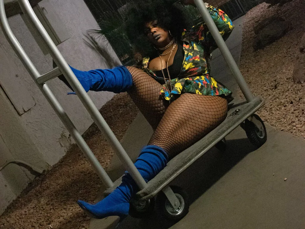 CrystalChanell – webcam model profile photo