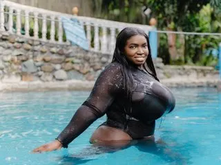 MilashaNyasha – webcam model profile photo Image 3