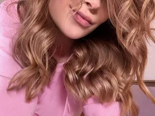 AnnaMichele Image 3
