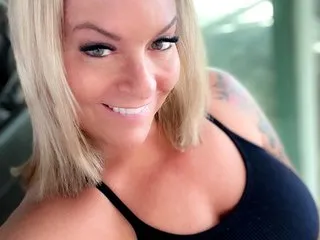 SashaVaughn – webcam model profile photo Image 2