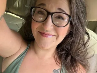 DamnHotMess's Thumb Image