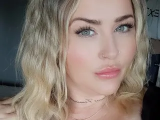 Sexy_Blonde_Sophie – webcam model profile photo Image 2