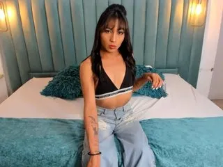 Gissely – webcam model profile photo