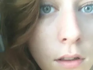 HolliLovely Image 2