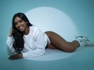 YummyMeily – webcam model profile photo Image 6