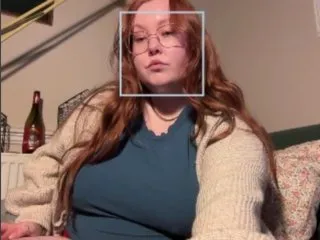 JennyRed Image 3