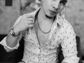 max04 – webcam model profile photo Image 3