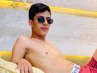 Passionvoyss – webcam model profile photo