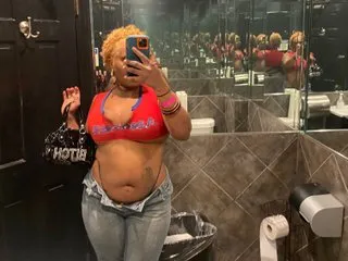 peachescheeks's Thumb Image