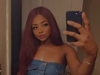 JessieBlonde – webcam model profile photo Image 2