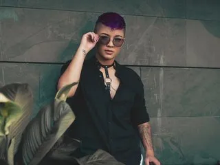 SamBartonn Image 2