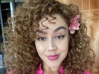 alicepussy – webcam model profile photo Image 3