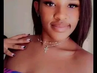 Sexyred2118 – webcam model profile photo