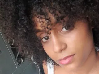 Sophyhot143 – webcam model profile photo